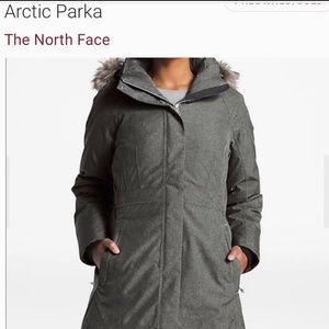 North Face Arctic Down Parka Medium